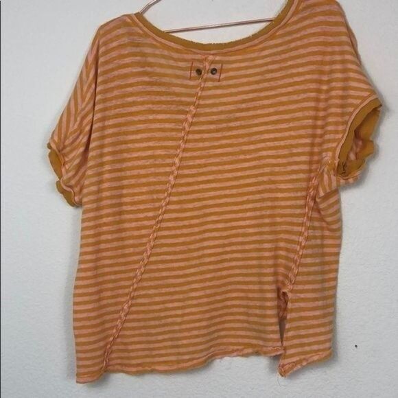 Free People Stripe V-Neck Tee  EUC Small 20A - Picture 8 of 8